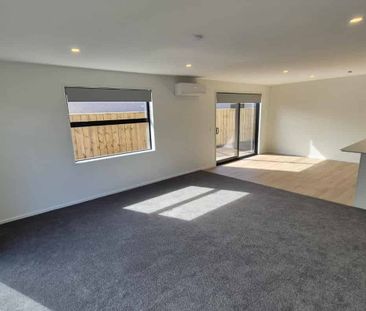 Brand New Living in Earlsbrook, Lincoln - Photo 1