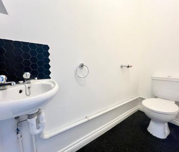 4 bedroom house share to rent - Photo 3