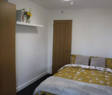 Standard Studio - Photo 6