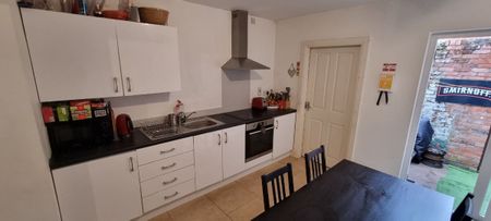 45 Melrose Street, Belfast BT9 7DL - Photo 4