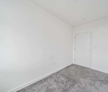 London Road, Staines-upon-thames, TW18 - Photo 6