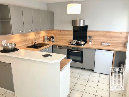 Location Appartement 2 pièces 47m² LYON 3ème - Photo 4