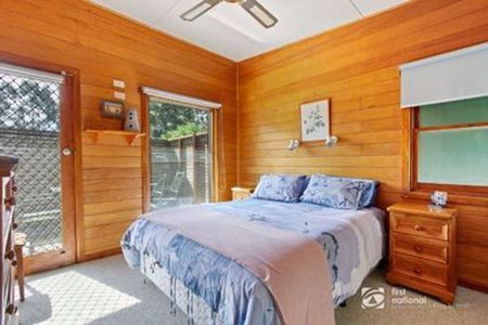 FULLY FURNISHED - GREAT LOCATION! - Photo 3