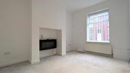 2 bedroom terraced house to rent - Photo 3