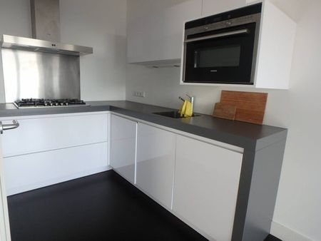 Te huur: Appartement Dirigentplein in Eindhoven - Photo 2