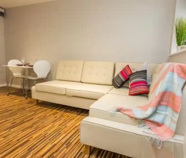 Medium One Bedroom Apartment - Photo 2