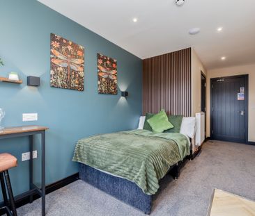 Crown House, Nuneaton, CV11 4BX - Photo 3