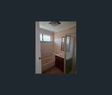 Freshly Updated Unit with Exceptional Convenience - Photo 4
