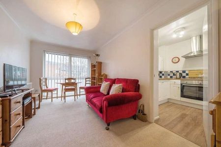 Laleham Road, Shepperton, Surrey, TW17 - Photo 2