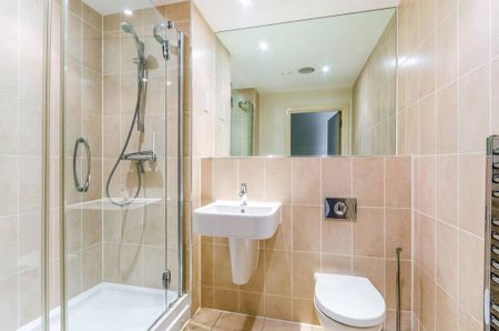2 bedroom flat to rent - Photo 3