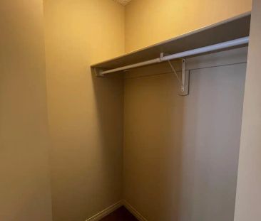 11438 76 Ave NW, Edmonton, AB — Room 4 - Photo 6