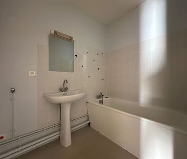Location Appartement 2 pièces 48m² ORLEANS 45000 - Photo 6