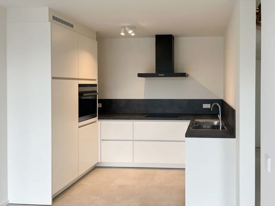 Appartement te huur - Photo 1