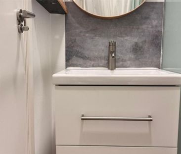 Loft de alquiler en Avenida del Cerro del Águila, 2, Polígono Indus... - Photo 2