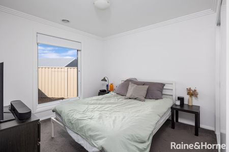 3/12 Beetson Street, Boorooma, NSW 2650 - Photo 5