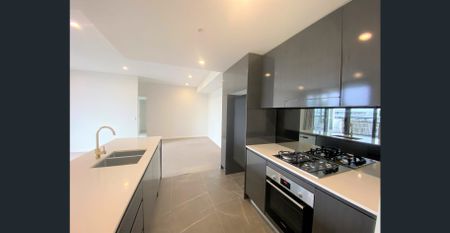 Executive Style Apartment with Private Outlook - Photo 4