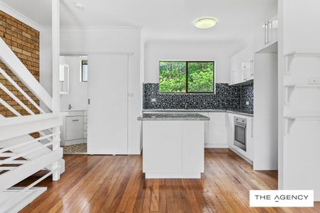 Convenient Three-Level Townhouse in Prime Location - Photo 4