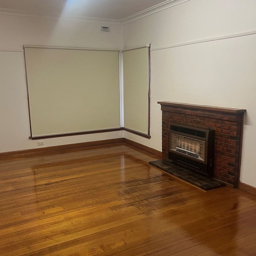 6 Woodlee Street, Dandenong - Photo 1