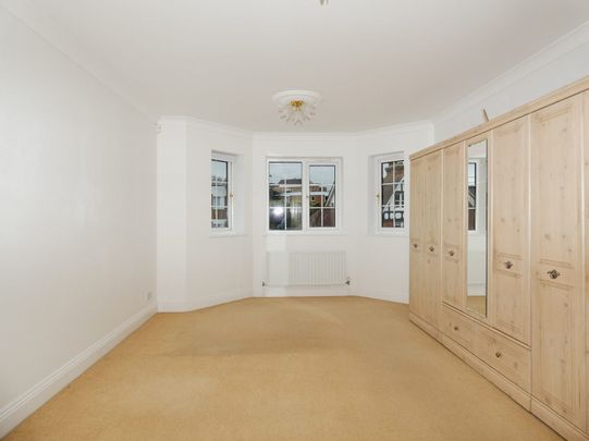 2 bedroom flat to rent Selwyn Road - Photo 1