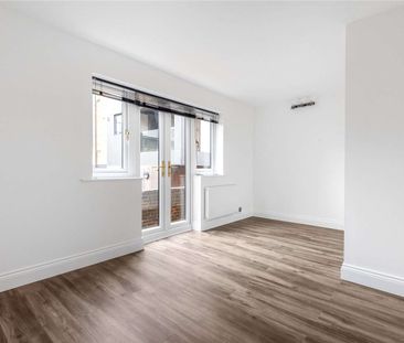 A two bedroom centrally located apartment refurbished to a high sta... - Photo 5