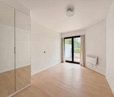 Ongemeubeld hoekappartement in hartje Zoute nabij het Albertplein - Photo 1