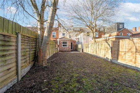 6 bedroom house to rent - Photo 4