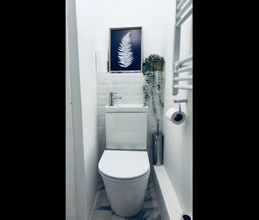 Studio Flat, Lower Market Street, BN3 - Photo 2