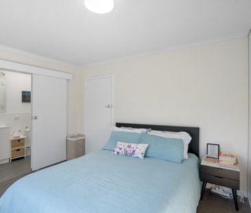 Renovated Family Home with Stunning Marina Views - Photo 1