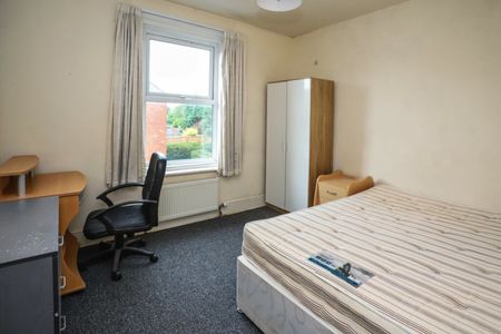 6 DOUBLE BED Student House IN THE HEART OF WINTON - Photo 4