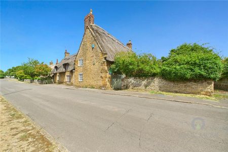 4 bedroom detached house to rent - Photo 4