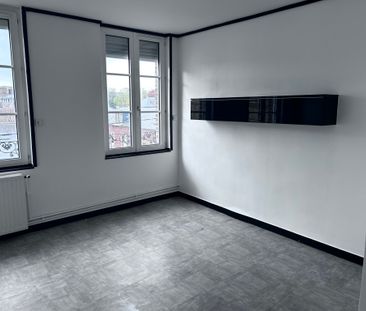 Location Appartement 3 pièces 66m² CAUDEBEC LES ELBEUF 76320 - Photo 3