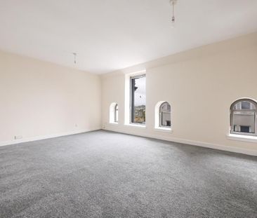 2 bedroom maisonette to rent - Photo 1