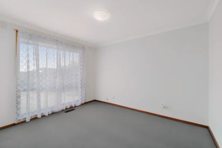 2 Bed, 1 Bath - Photo 2