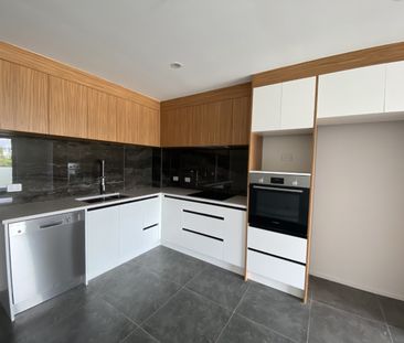 402/2A Truro Road, Sandringham - Photo 2