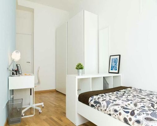 Via Larga, Milan, Lombardy 20122 - Photo 1