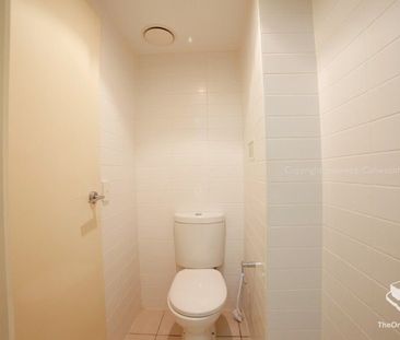 1 Bed 1 Bath UNFURNISHED Pet Friendly Air-conditioned Apartment at ... - Photo 4