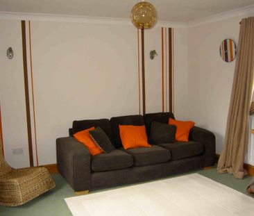 2 bedroom bungalow to rent - Photo 2