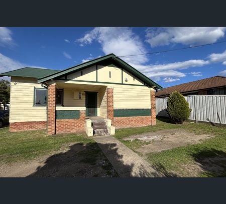 102 East Street, Nowra, NSW 2541 - Photo 2