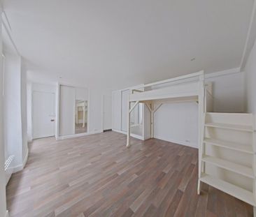 Location Appartement 1 pièce 27m² PARIS 15ème - Photo 2