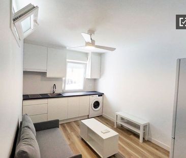 Piso de alquiler en Tres Olivos - Valverde - Photo 3