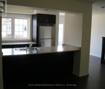 685 LAKING TERRACE - Photo 5