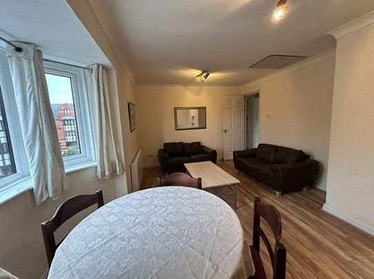 2 bedroom flat to rent - Photo 1