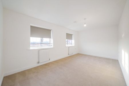 Kingfisher Drive - Photo 3