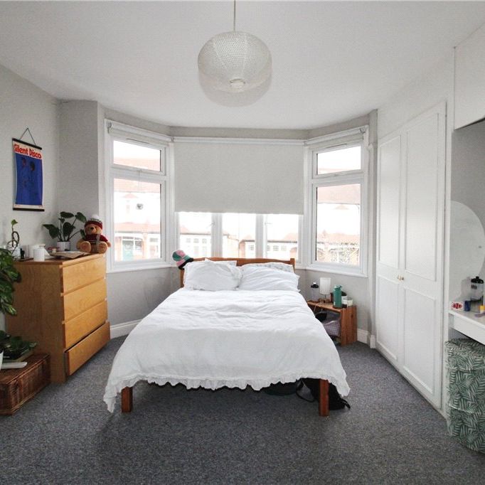 Gateside Road, London, SW17 7NB - Photo 1