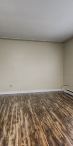 1 BEDROOM APARTMENT FOR RENT - Photo 3