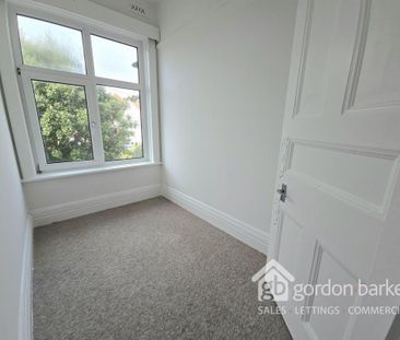 3 bedroom flat to rent - Photo 6