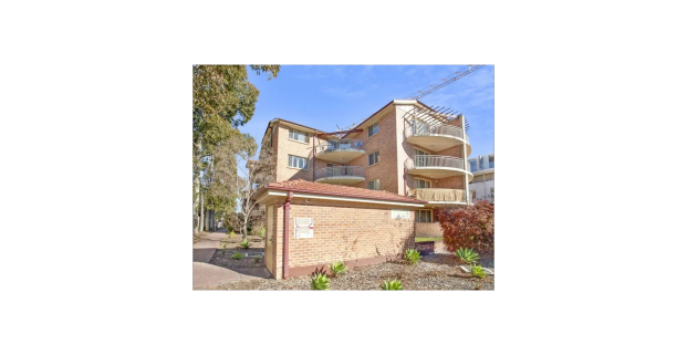 Great Location! - Photo 1