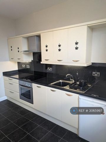 1 bedroom flat to rent - Photo 4