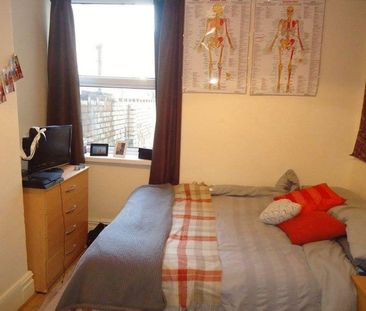 5 bedroom terraced house to rent - Photo 6