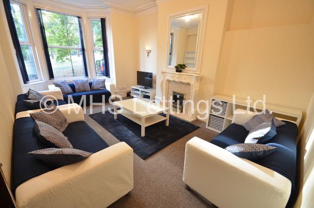 8 Bedroom Mid Terraced House for rent in Hanover Square - Photo 1